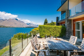 Lake Front 3-bedroom Apartment with Lake Access